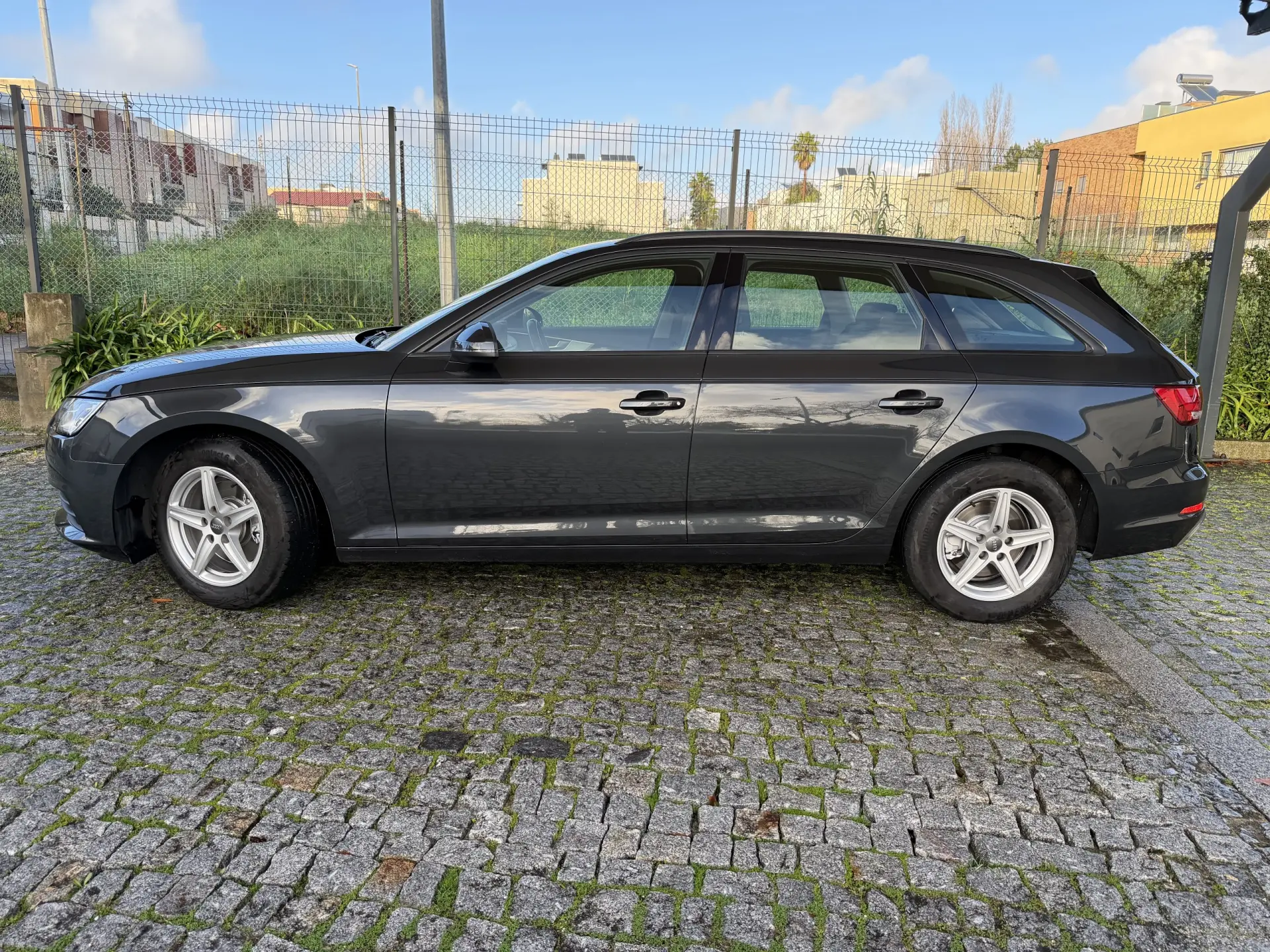 Audi A4 Avant 35 TDI S tronic 9