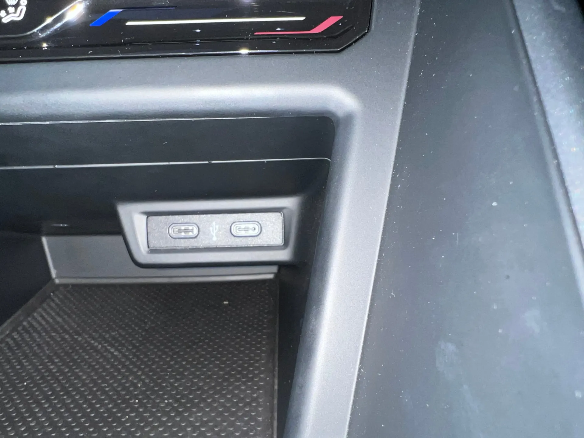 Volkswagen Taigo 1.0 TSI R LINE DSG 110 cv 42