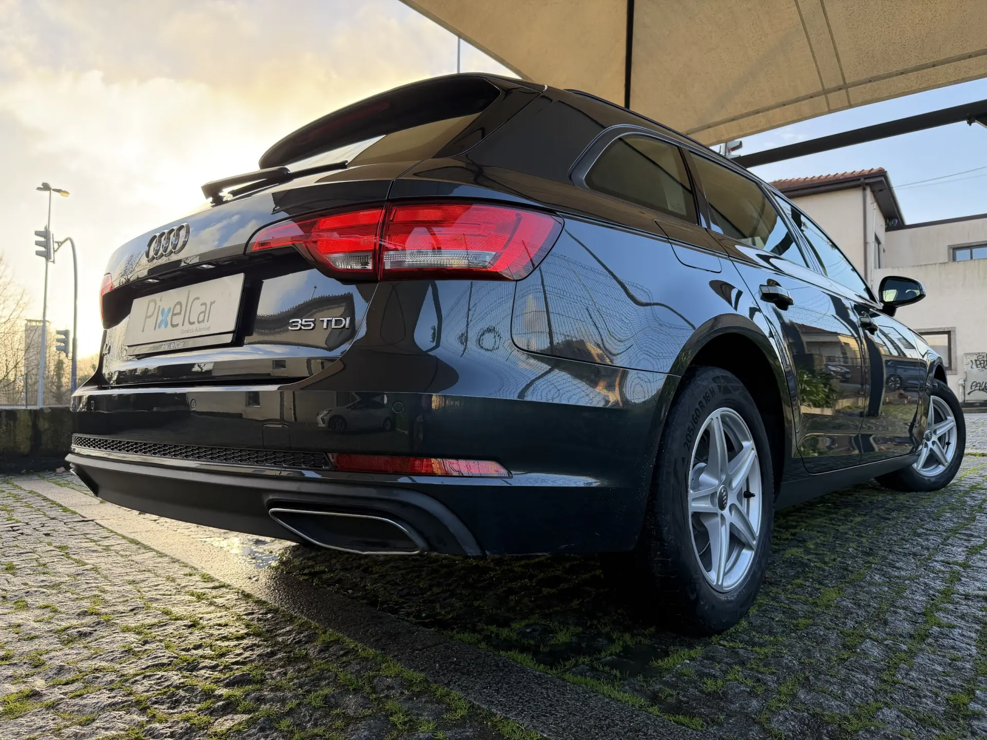 Audi A4 Avant 35 TDI S tronic 7