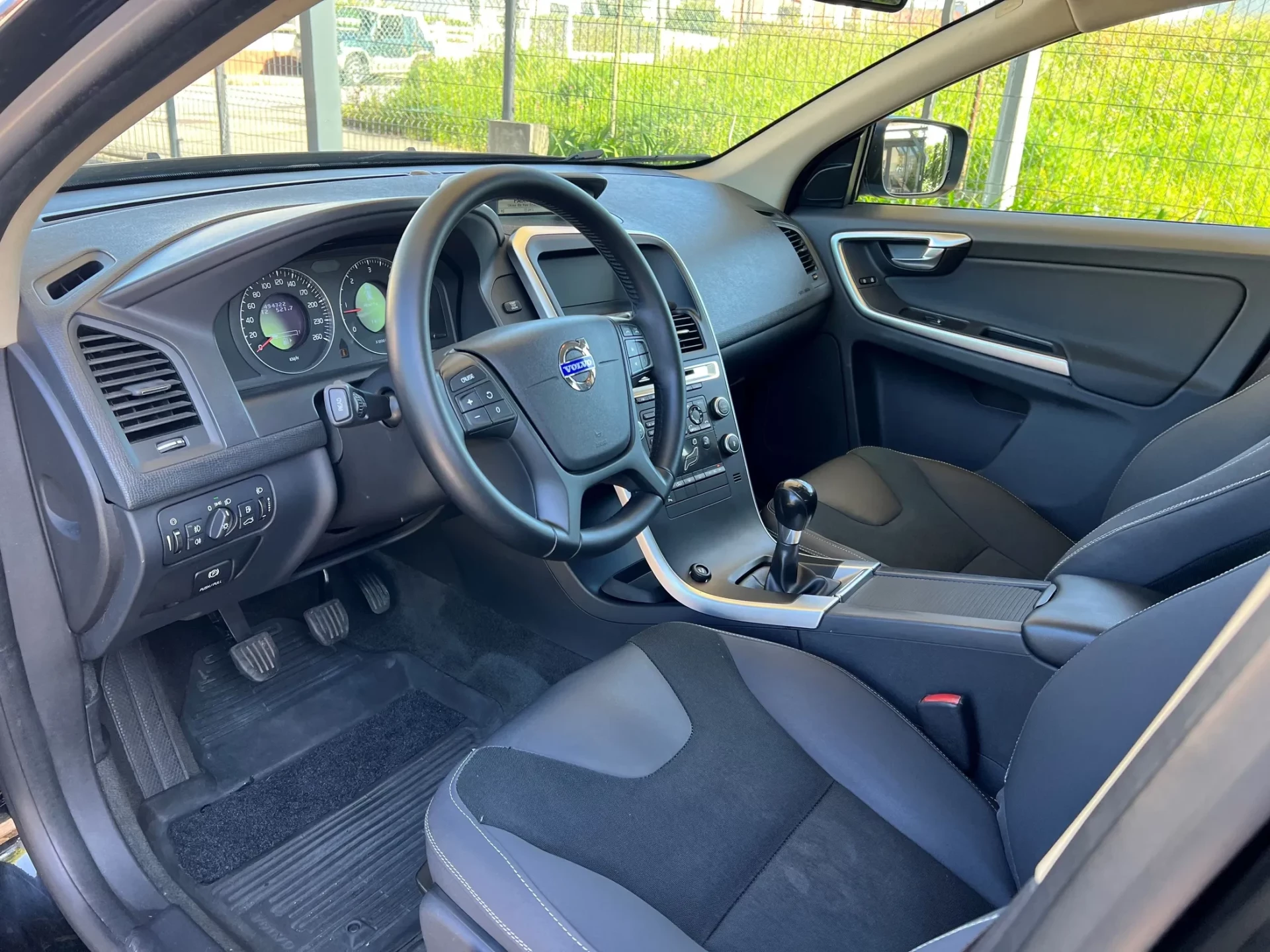 Volvo XC 60 2.4 D Drive Momentum 17