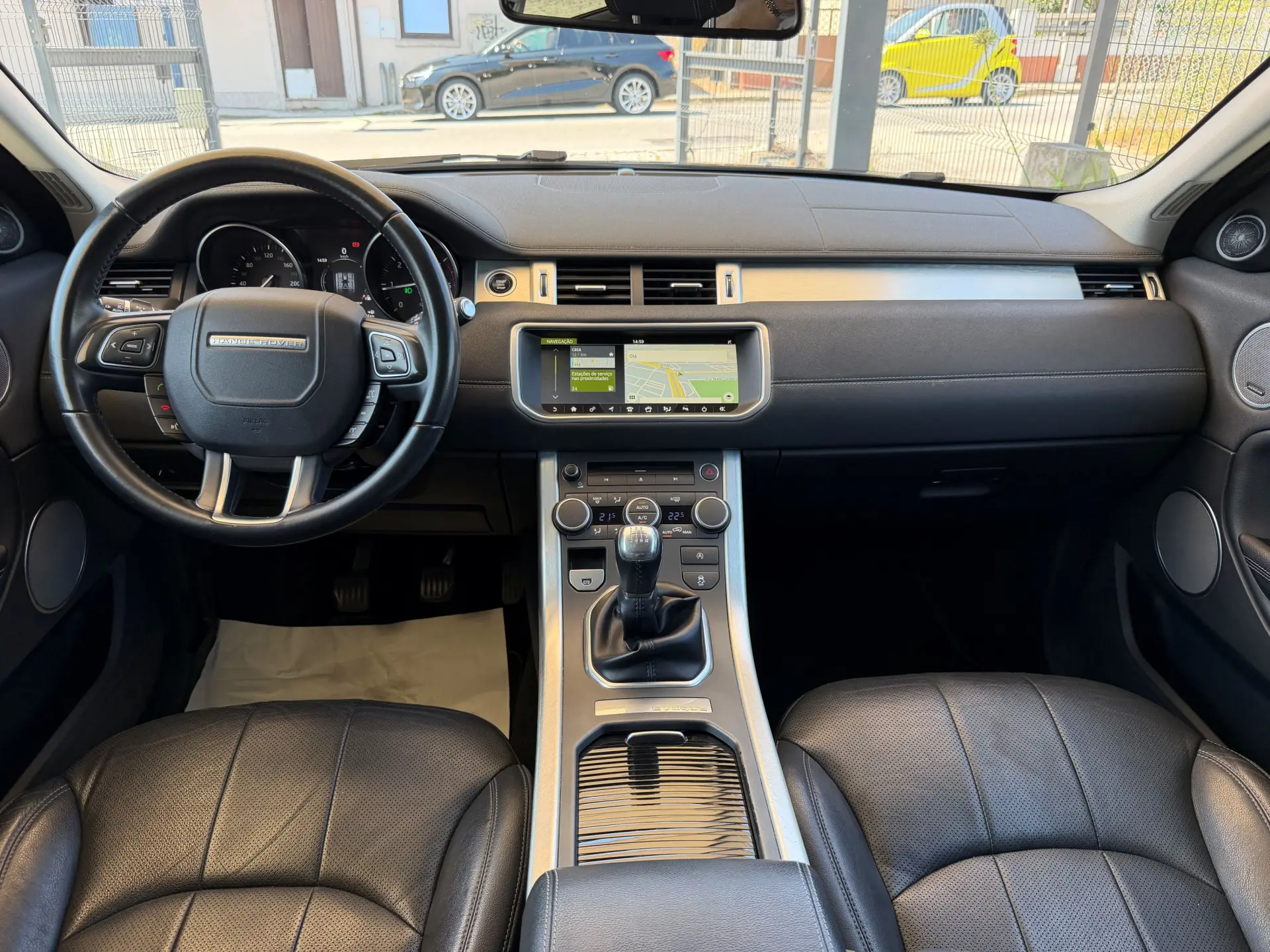Land Rover Range Rover Evoque 2.0 eD4 SE Dynamic 21
