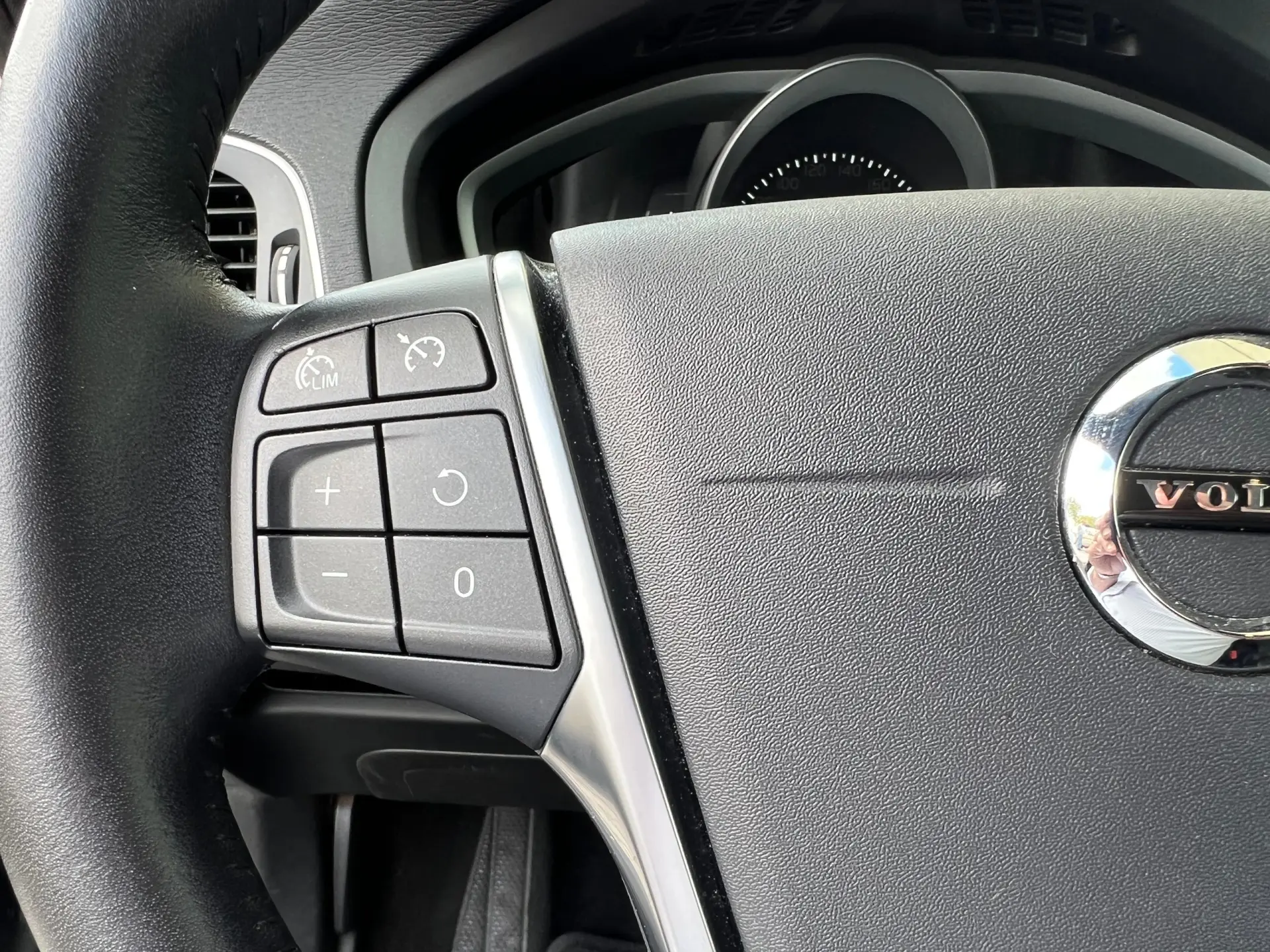 Volvo V40 Cross Country 1.5 T3 Plus Geartronic 30