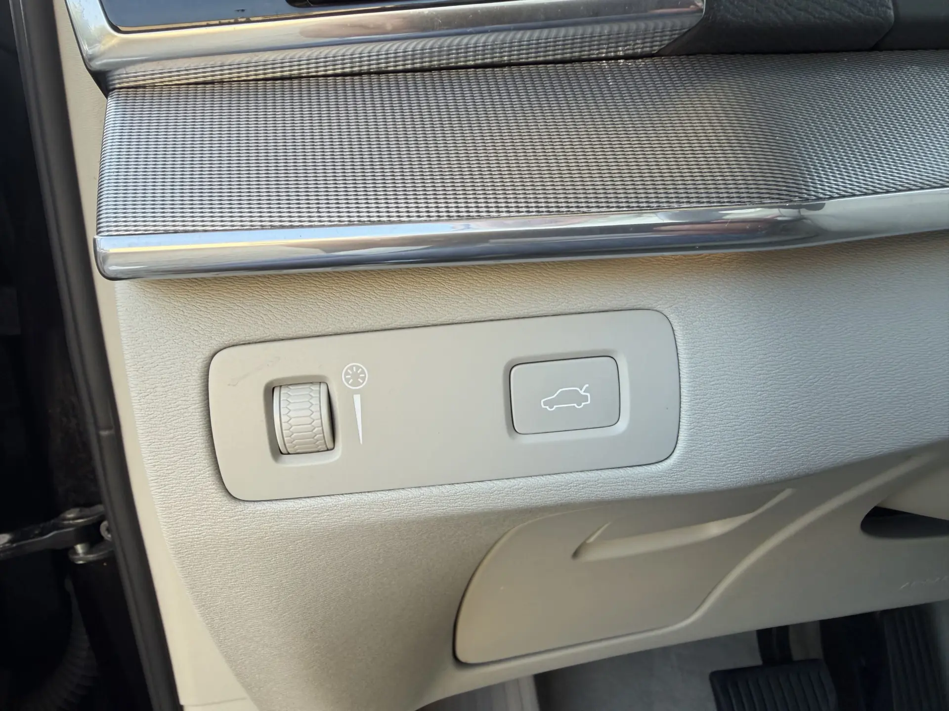 Volvo XC 90 2.0 D4 Inscription 18
