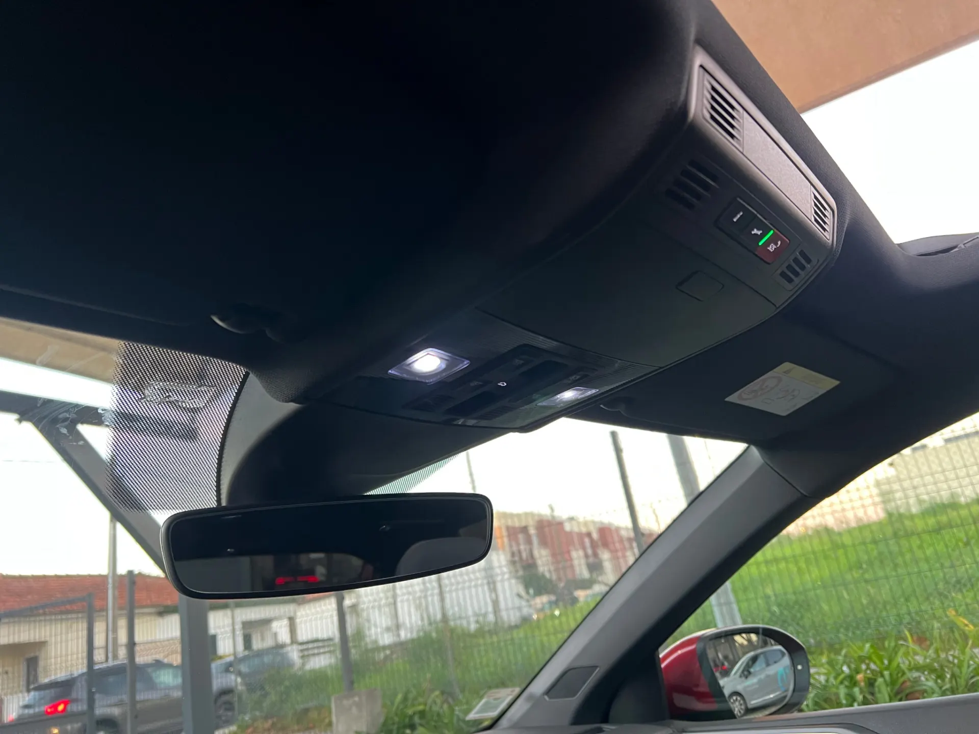 Volkswagen Taigo 1.0 TSI R LINE DSG 110 cv 45