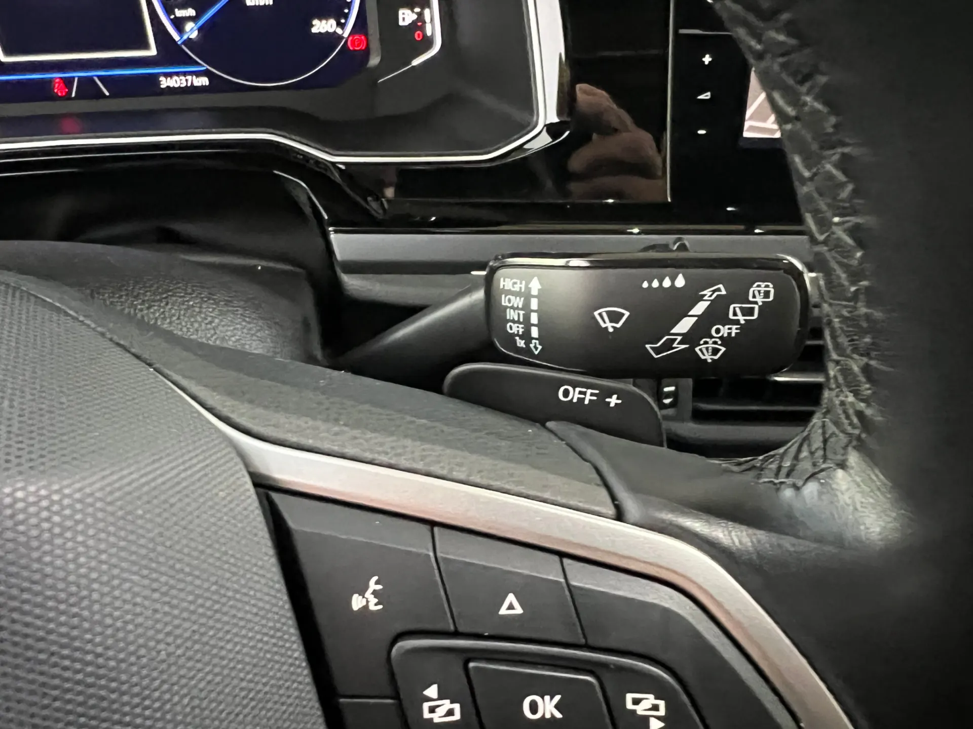 Volkswagen Taigo 1.0 TSI R LINE DSG 110 cv 37