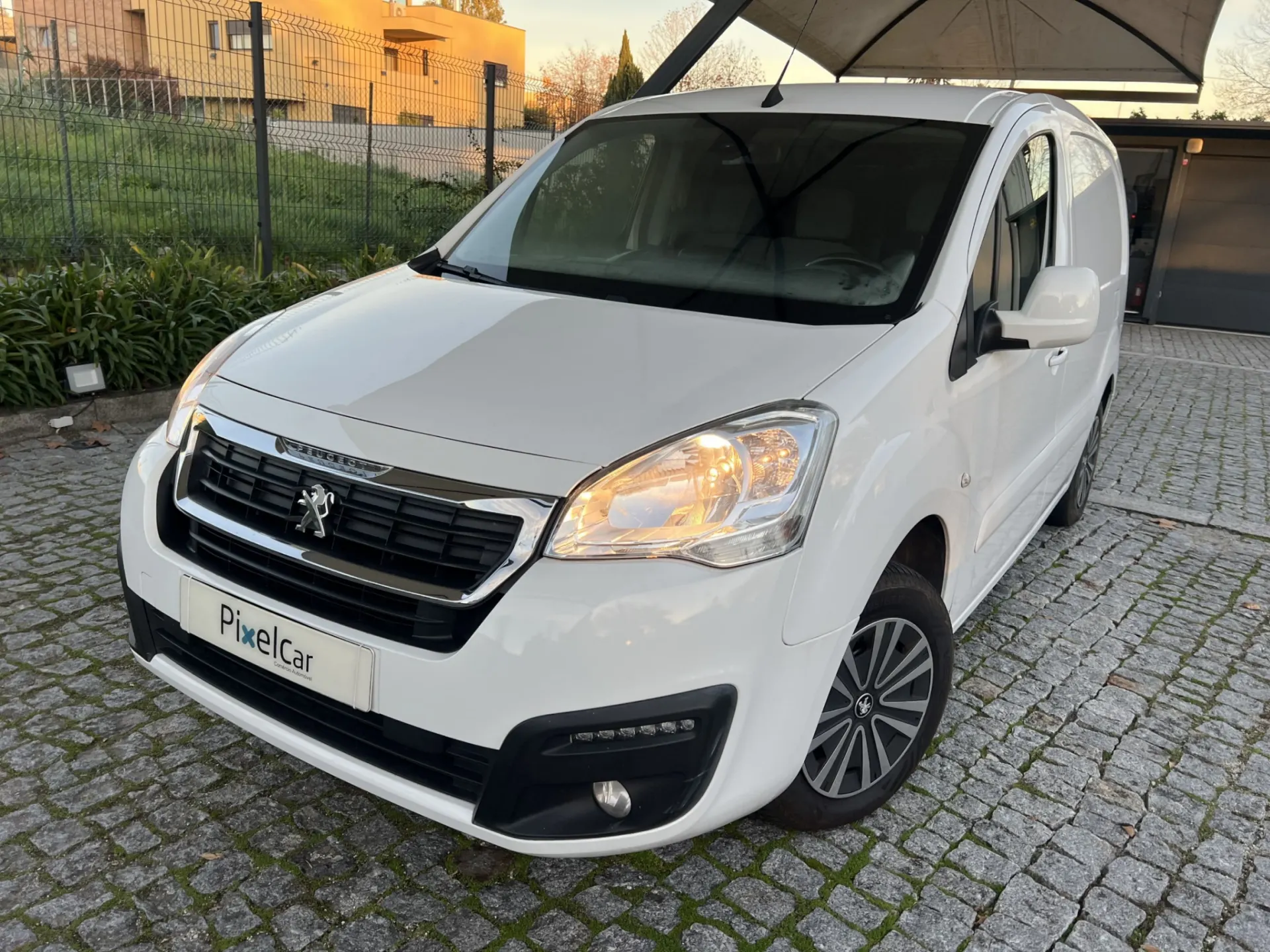Peugeot Partner 1.6 e-HDi Confort 3
