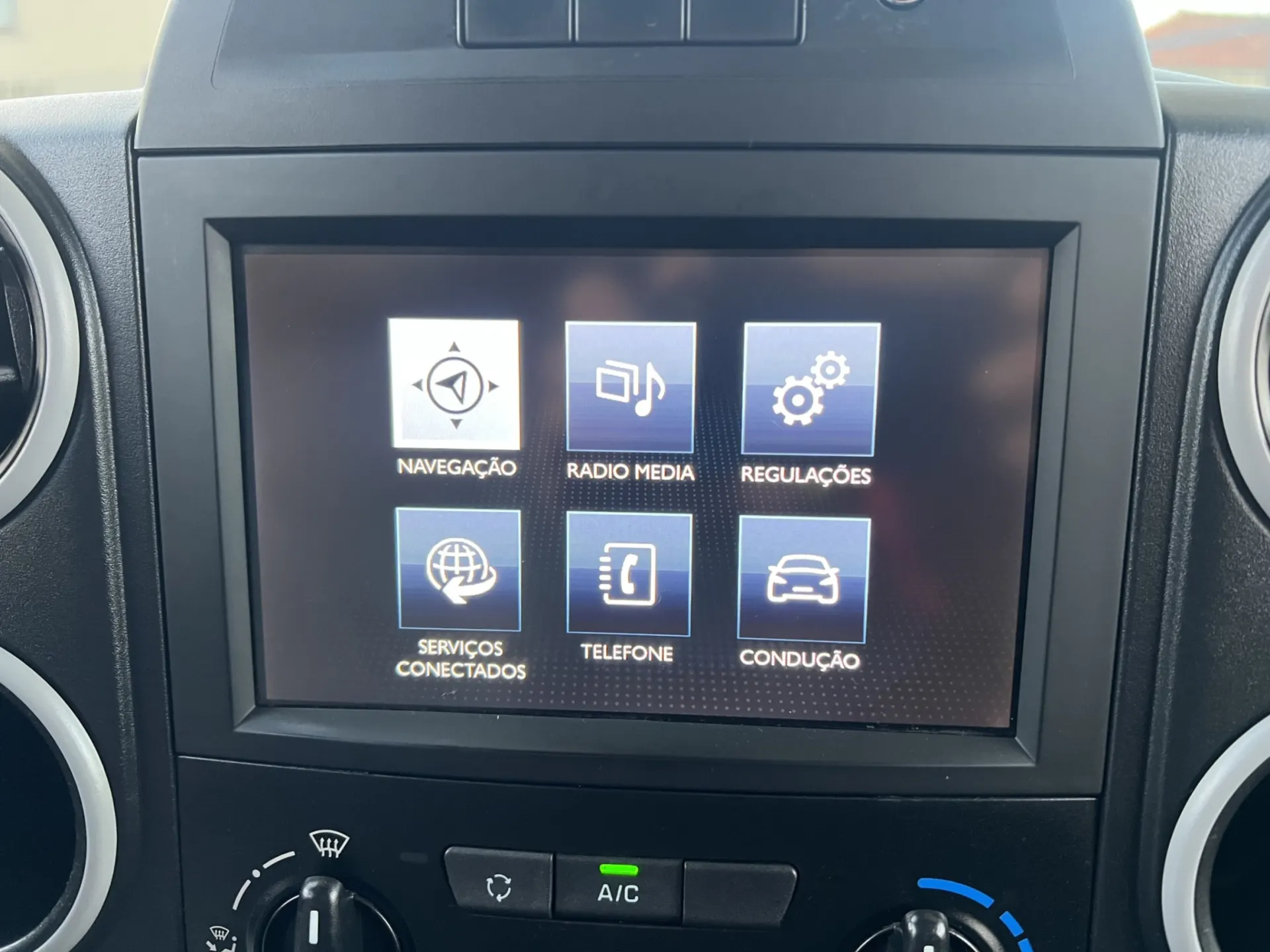 Peugeot Partner Partner 16 HDI 3 Lug 32