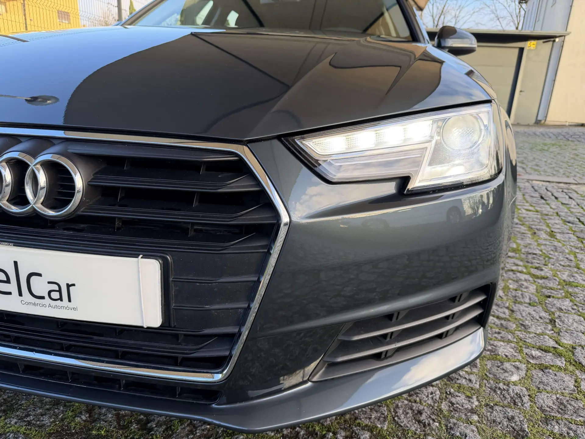 Audi A4 Avant 35 TDI S tronic 12