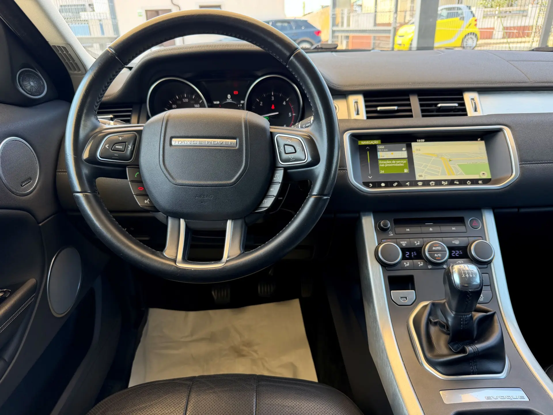 Land Rover Range Rover Evoque 2.0 eD4 SE Dynamic 22