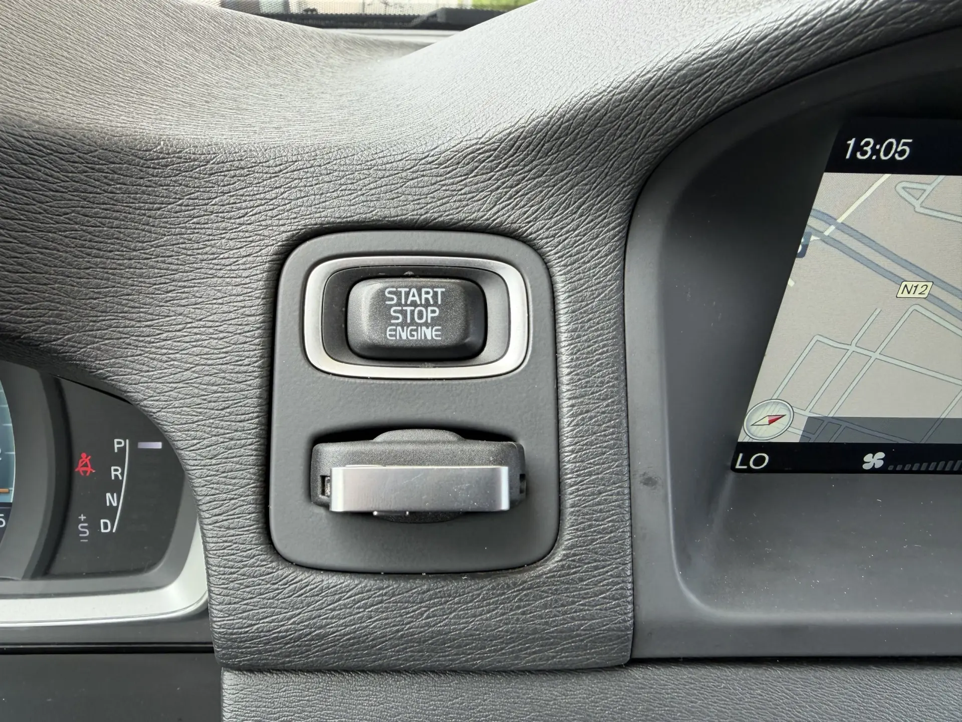 Volvo XC 70 2.0 D4 DYNAMIQUE SUMMUM GEARTRONIC 28