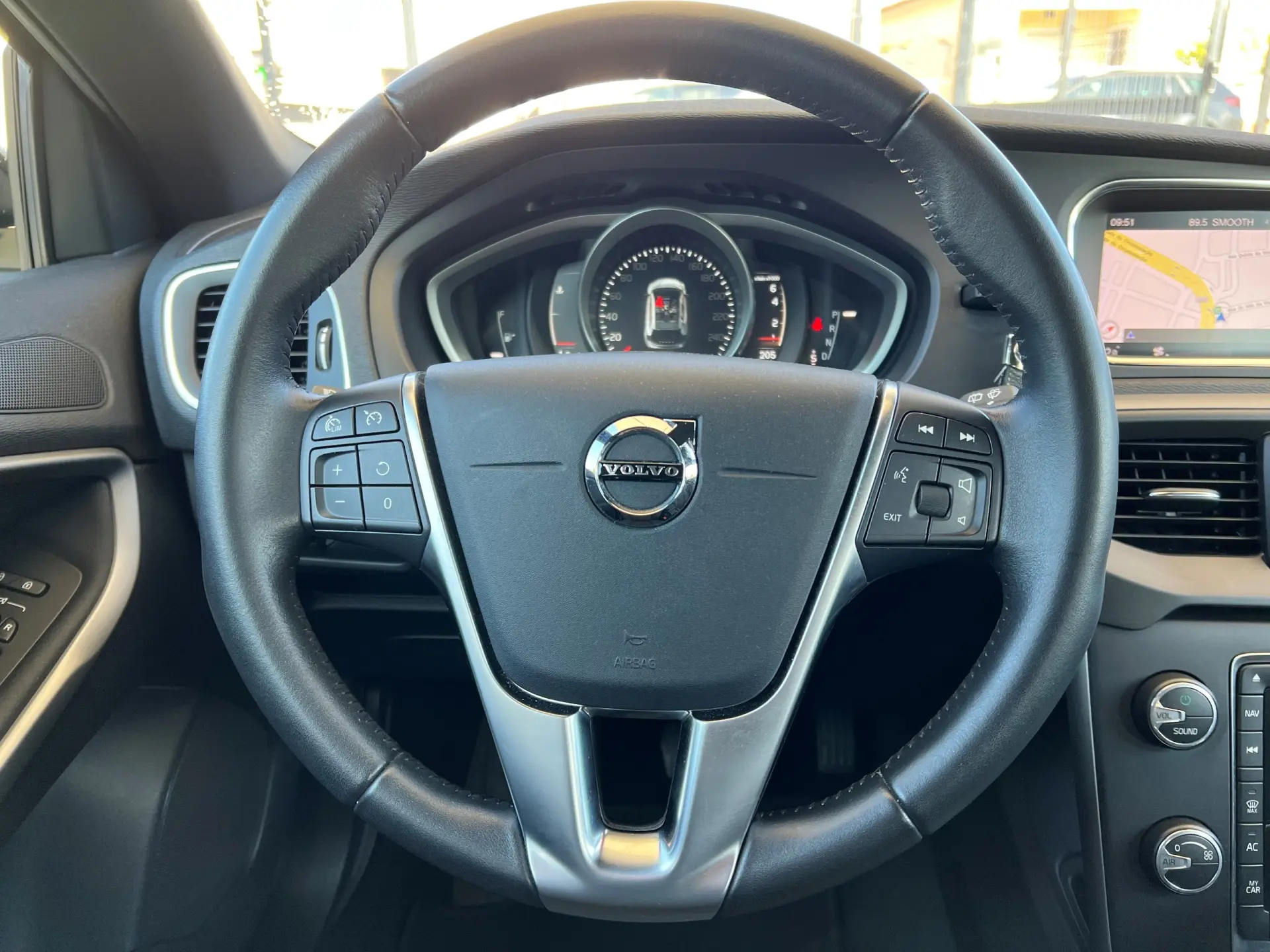 Volvo V40 Cross Country 1.5 T3 Plus Geartronic 29