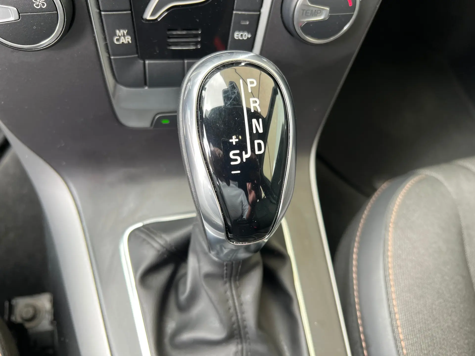 Volvo V40 Cross Country 1.5 T3 Plus Geartronic 39