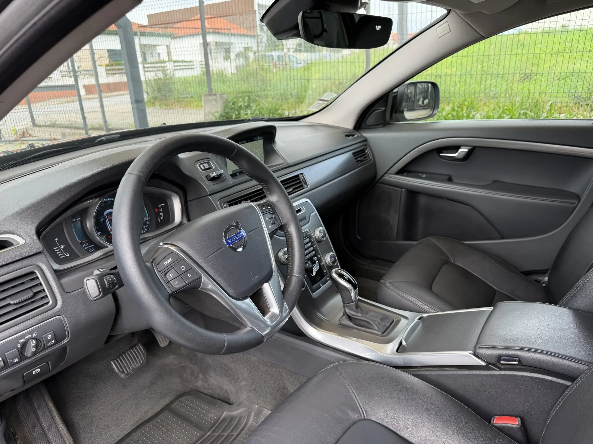 Volvo XC 70 2.0 D4 DYNAMIQUE SUMMUM GEARTRONIC 18