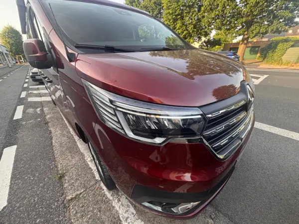 Renault Trafic Grand space Nomad 23