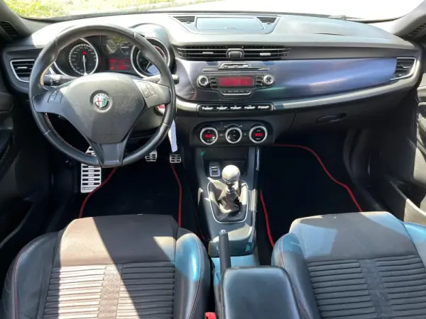 Alfa Romeo Giulietta 1.6 JTDM 16V Impression 10