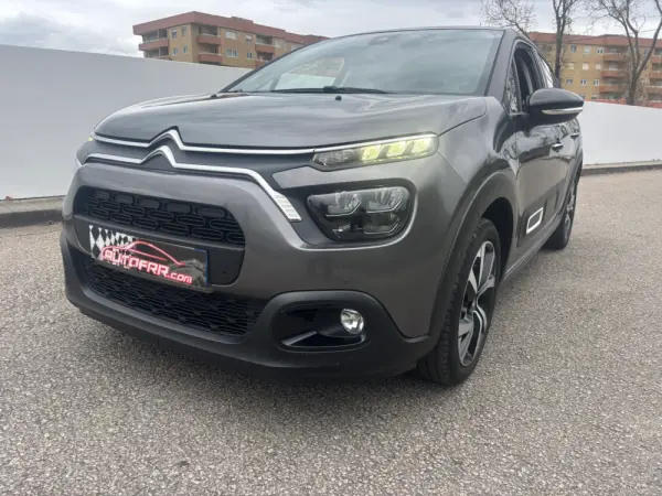 Citroen C3 1.2 PureTech Shine 3