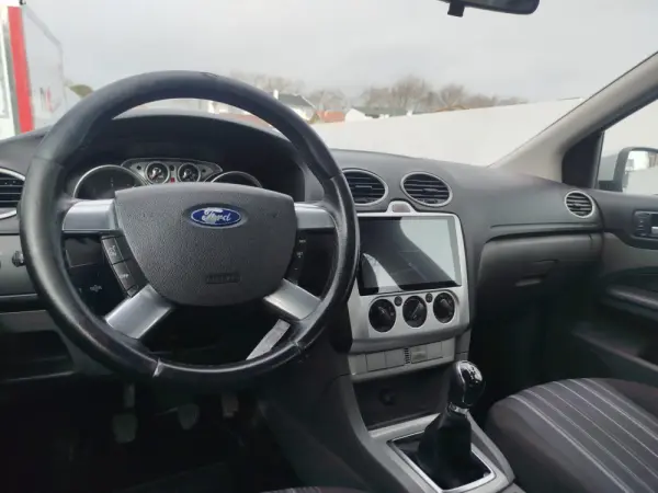Ford Focus 1.6 TDCi Titanium 21