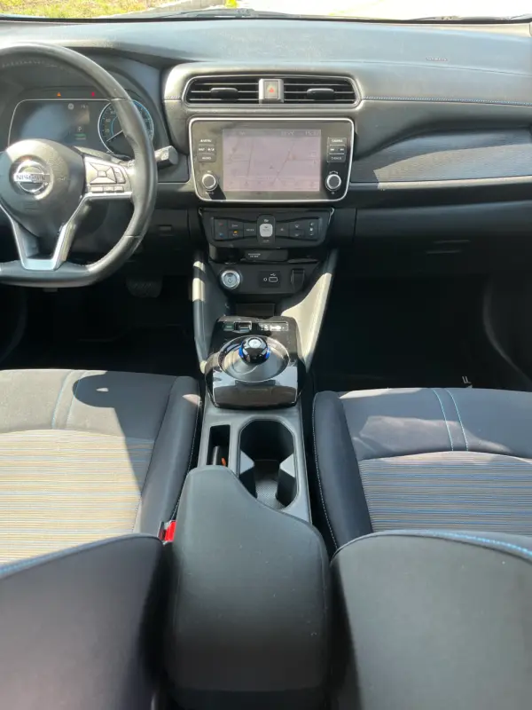 Nissan Leaf 40 kWh TEKNA 23