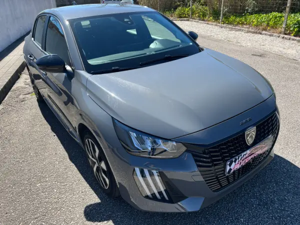 Peugeot 208 1.2 PureTech Like 3