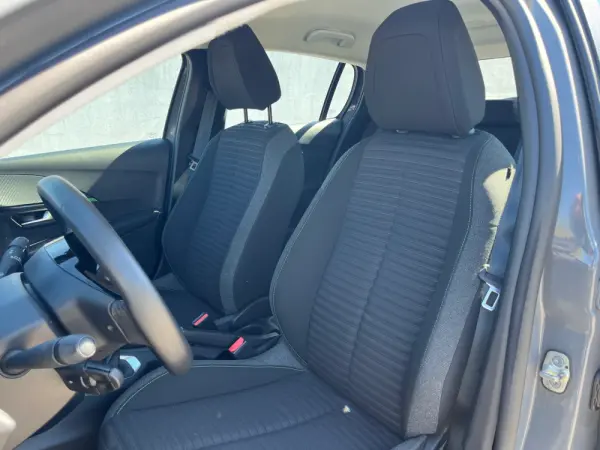 Peugeot 208 1.2 PureTech Like 15