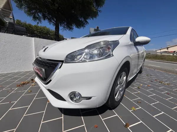 Peugeot 208 1.4 HDi Allure 3