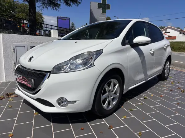 Peugeot 208 1.4 HDi Allure 24