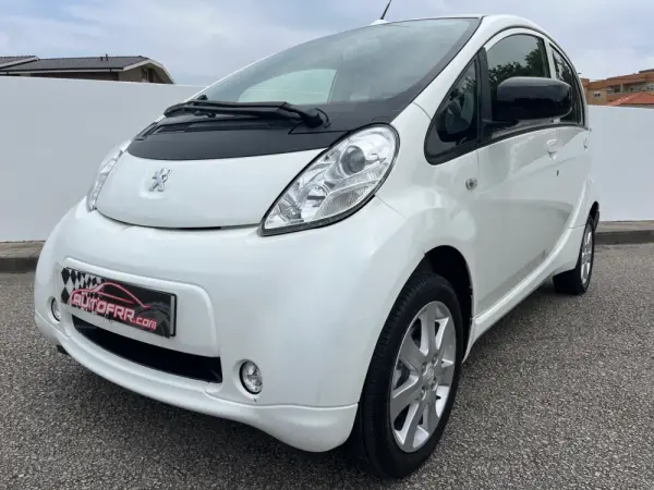 Peugeot iOn Active 2