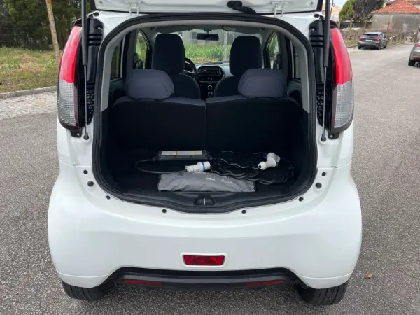 Peugeot iOn Active 29