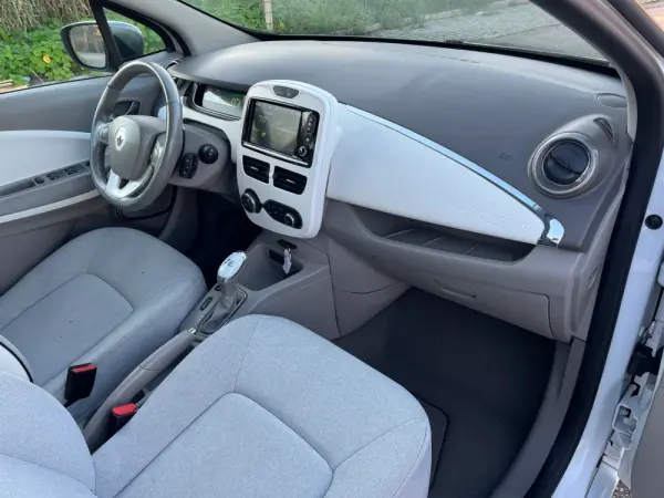 Renault Zoe (c/ Bateria) Z.E. 40 LIFE 31