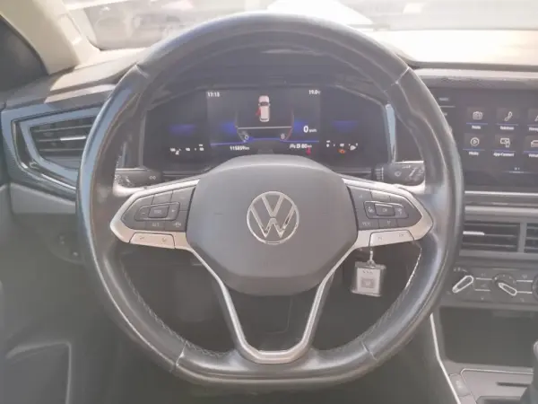 Volkswagen Polo 1.0 TSI Urban 27