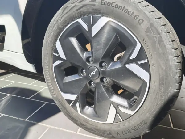 Kia Niro EV 64kWh Tech X 11