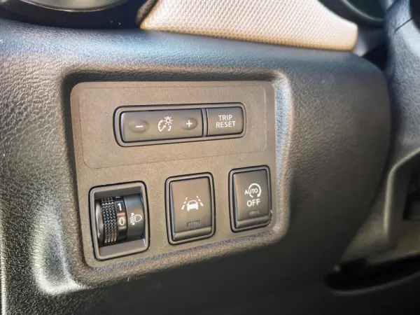 Nissan Micra 1.5 dCi N-Connecta Moonlight S/S 29
