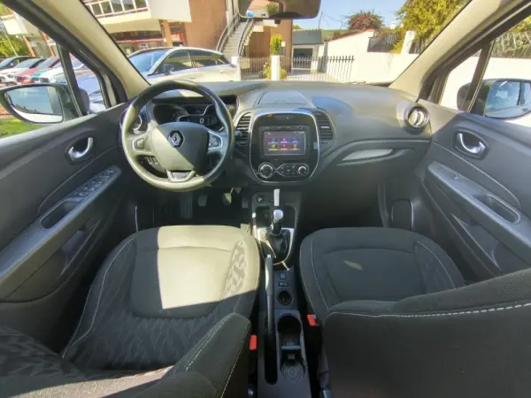 Renault Captur 1.0 TCe Exclusive 15