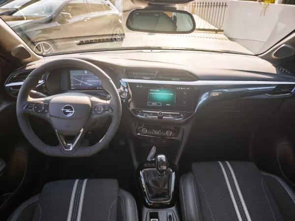 Opel Corsa 1.2 T GS 27