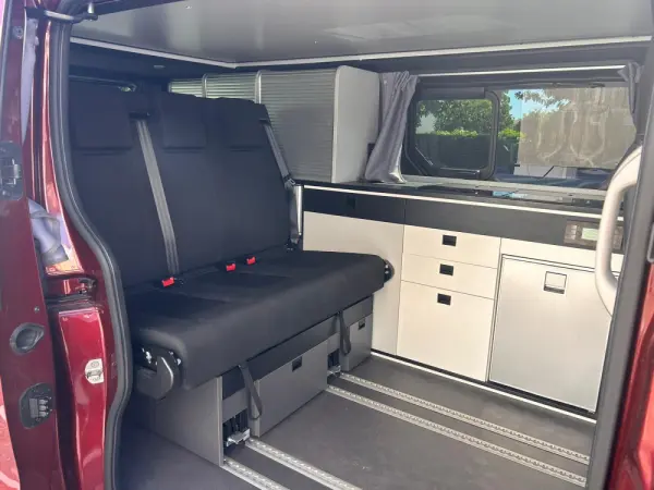Renault Trafic Grand space Nomad 4