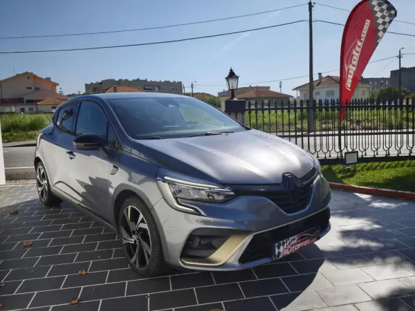 Renault Clio 1.6 E-Tech Full Hybrid RS Line 9