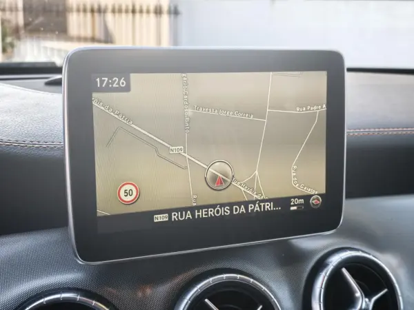 Mercedes-Benz CLA 220 (CDI) d 4Matic 7G-DCT Orange Art Edition 7