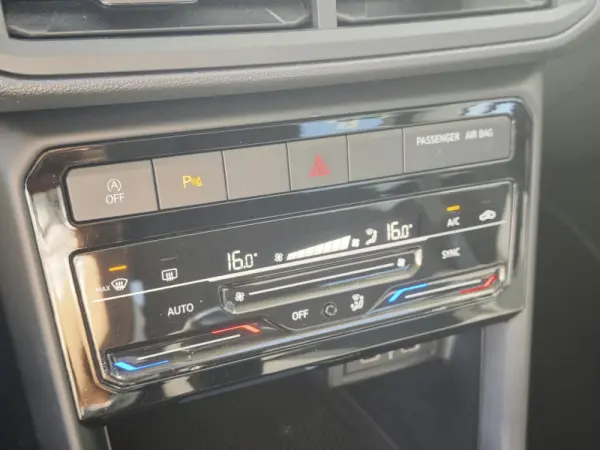 Volkswagen T-Cross 1.0 TSI Life 8