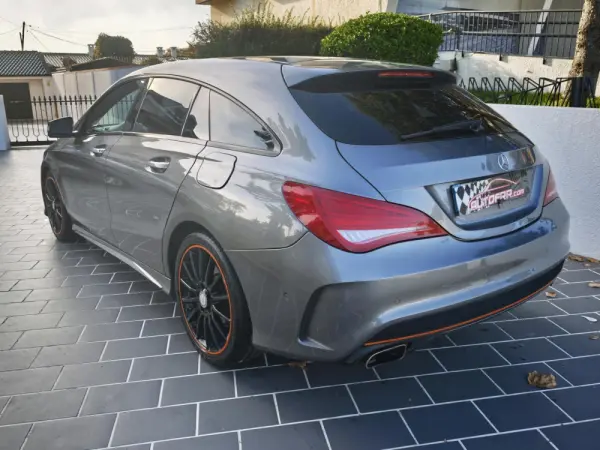 Mercedes-Benz CLA 220 (CDI) d 4Matic 7G-DCT Orange Art Edition 22