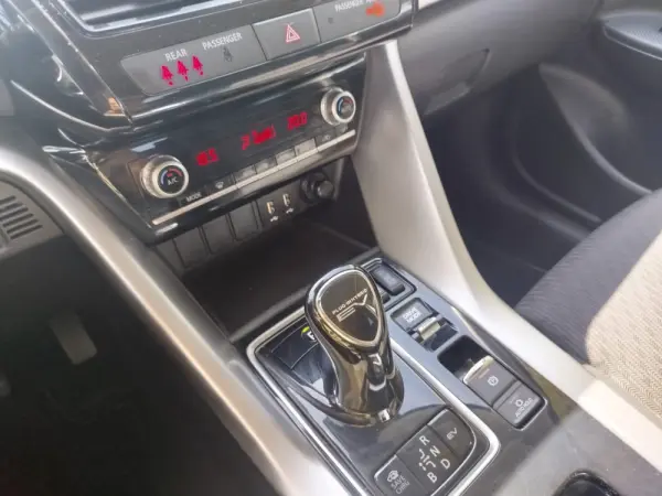 Mitsubishi Eclipse Cross 2.4 PHEV Black Edition 5