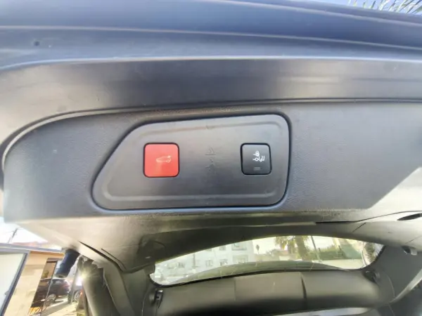 Peugeot 3008 PureTech 130 Stop & Start GPF EAT8 Allure Pack 5