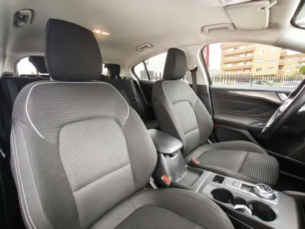 Ford Focus 1.5 EcoBlue S&S Aut. ACTIVE X 32