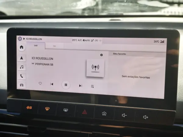 MG MG4 64 kWh Luxury 10
