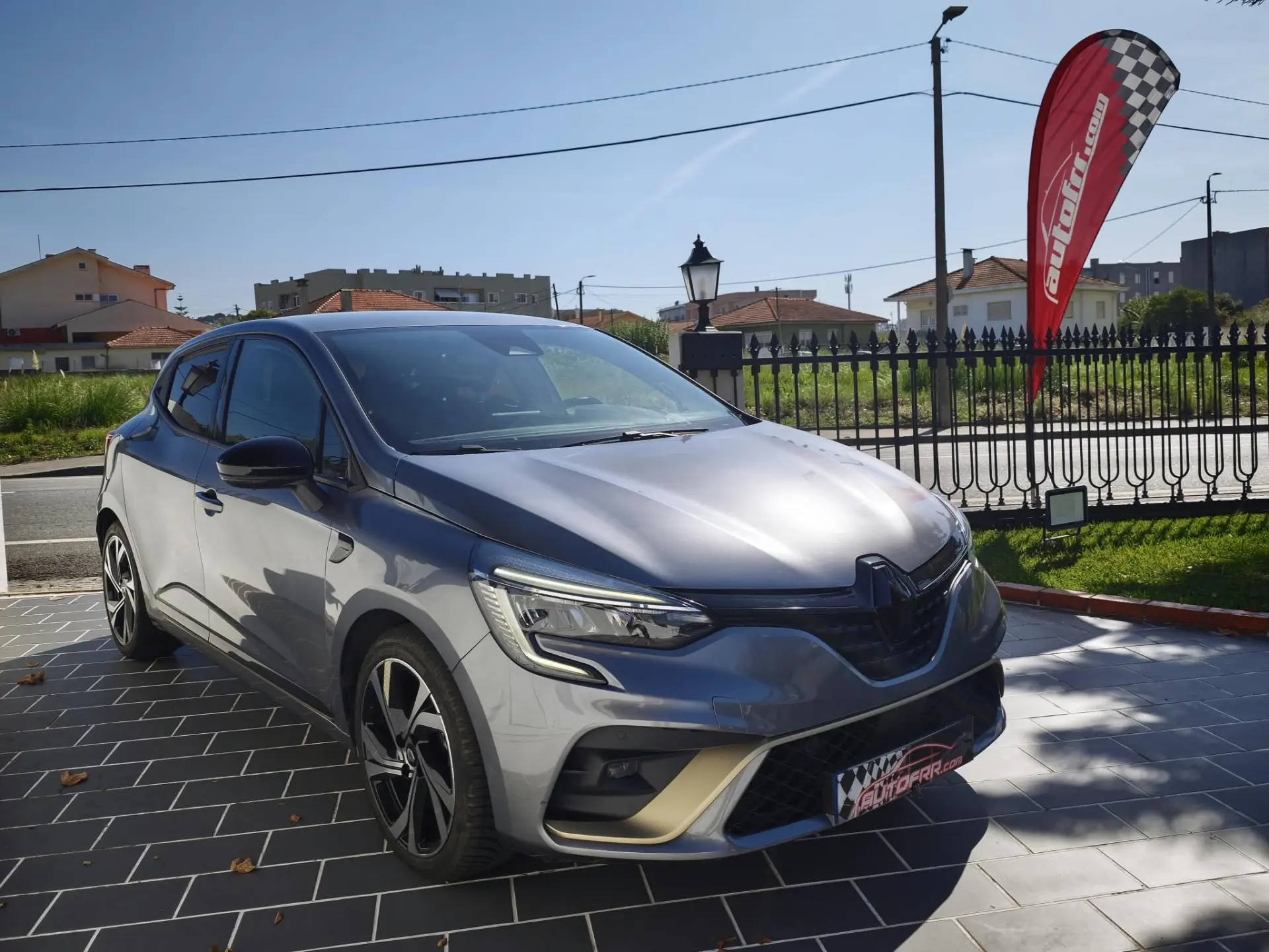 Renault Clio 1.6 E-Tech Full Hybrid RS Line 1