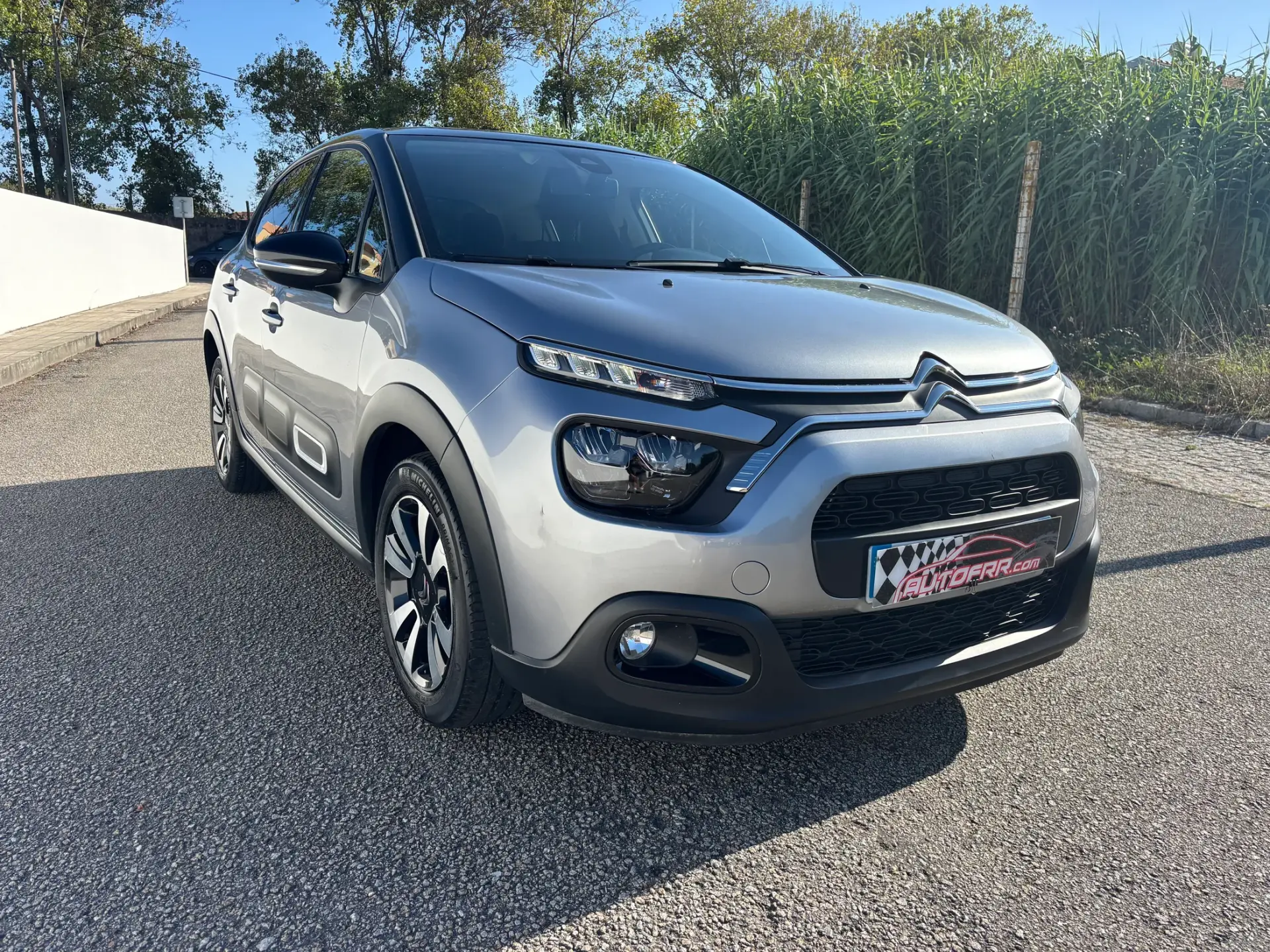 Citroen C3 1.2 PureTech Shine 1