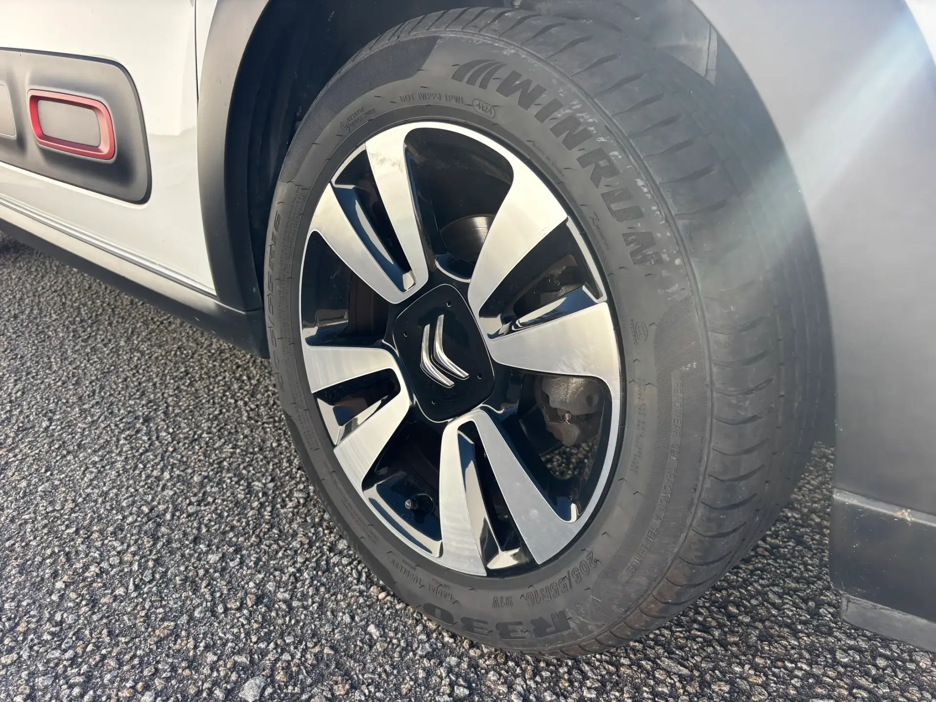 Citroen C3 1.2 PureTech Shine 8