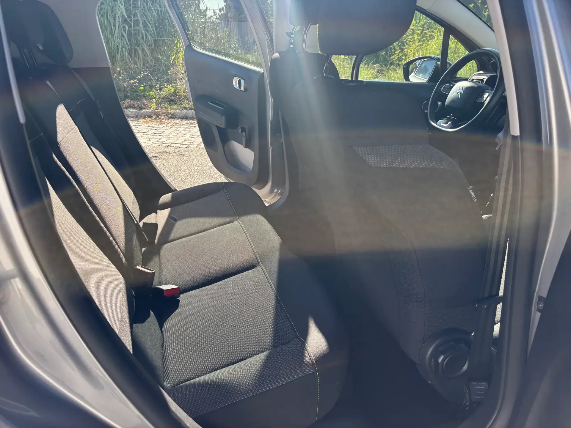 Citroen C3 1.2 PureTech Shine 23