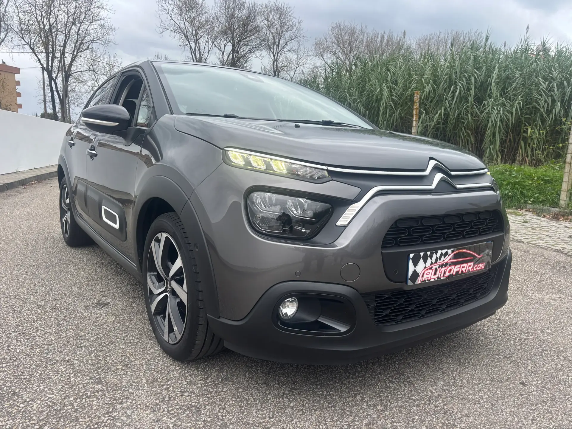 Citroen C3 1.2 PureTech Shine 2