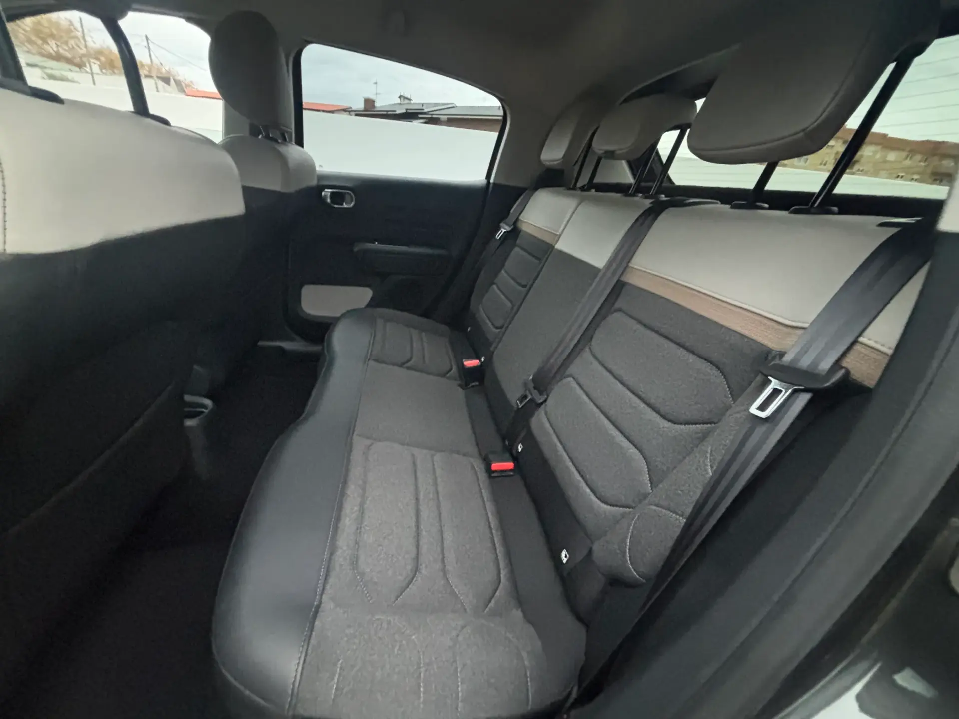 Citroen C3 1.2 PureTech Shine 11