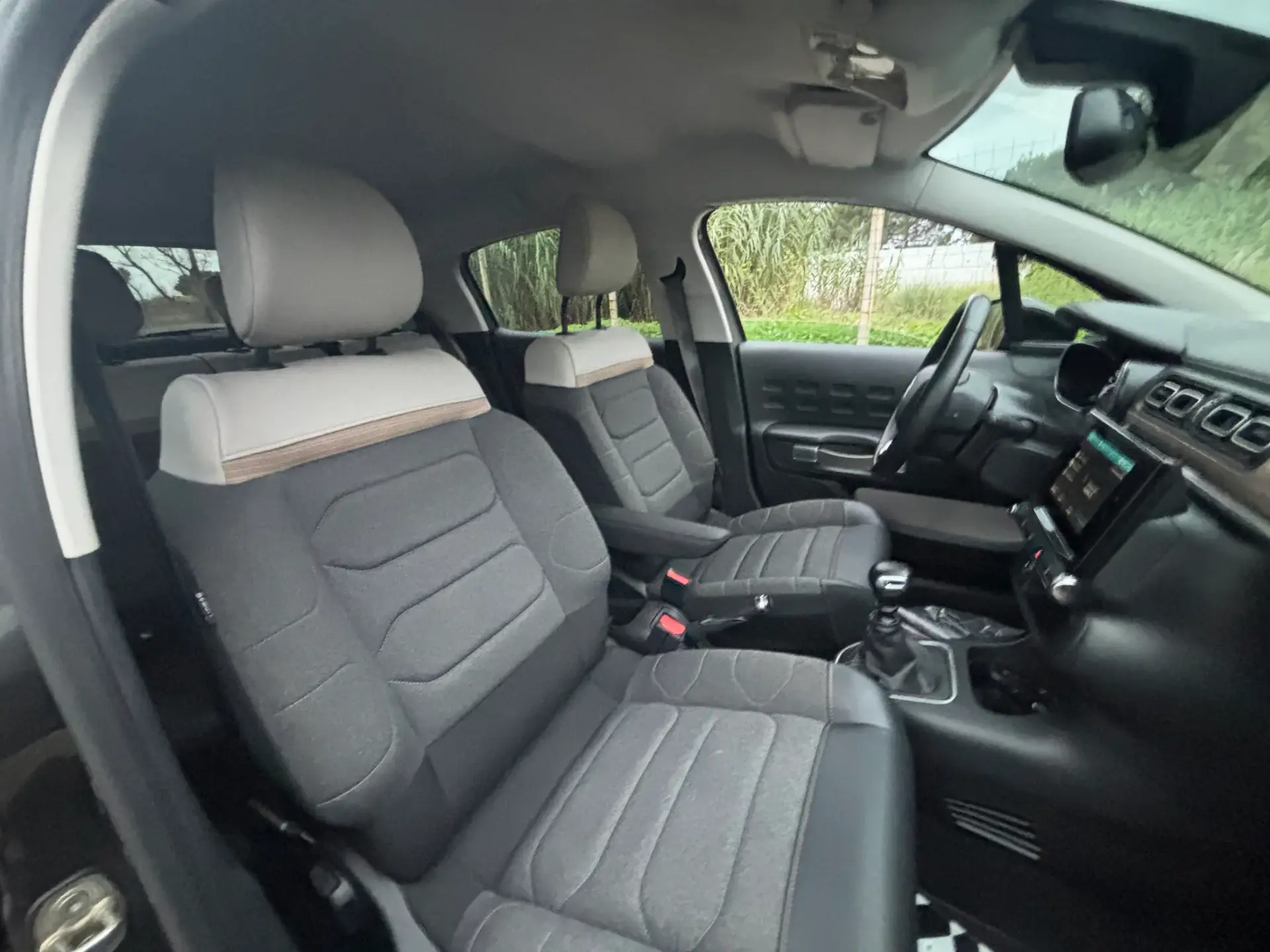 Citroen C3 1.2 PureTech Shine 18